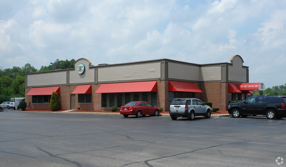 3701 Elm Rd NE, Warren, OH for sale - Primary Photo - Image 1 of 1