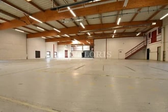 Flex in Champagne-au-Mont-d'Or for lease Interior Photo- Image 2 of 6