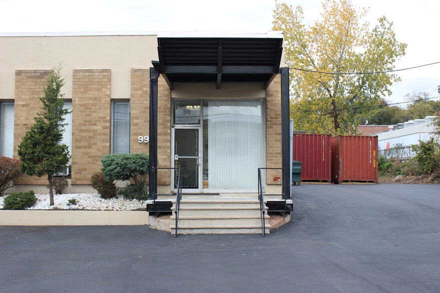 99 S Newman St, Hackensack, NJ for lease - Building Photo - Image 3 of 6
