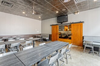 420 Broad St, Chattanooga, TN for lease Interior Photo- Image 2 of 23