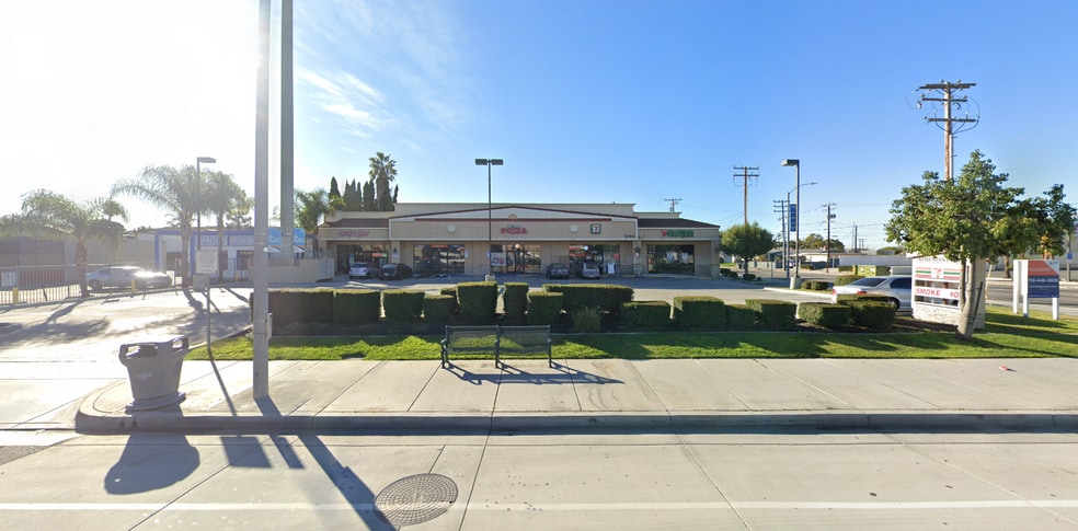 2790-2798 W Ball Rd, Anaheim, CA for lease - Building Photo - Image 2 of 10