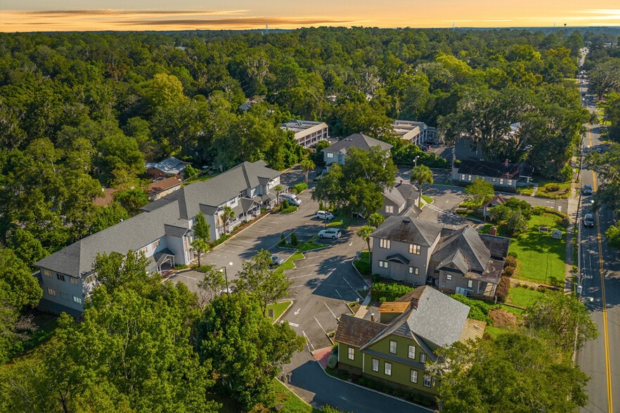 Park on Park portfolio of 6 properties for sale on LoopNet.com - Building Photo - Image 2 of 18