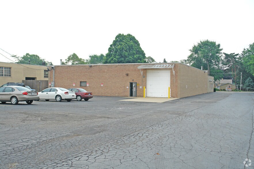 5520 McDermott Dr, Berkeley, IL for sale - Building Photo - Image 3 of 19