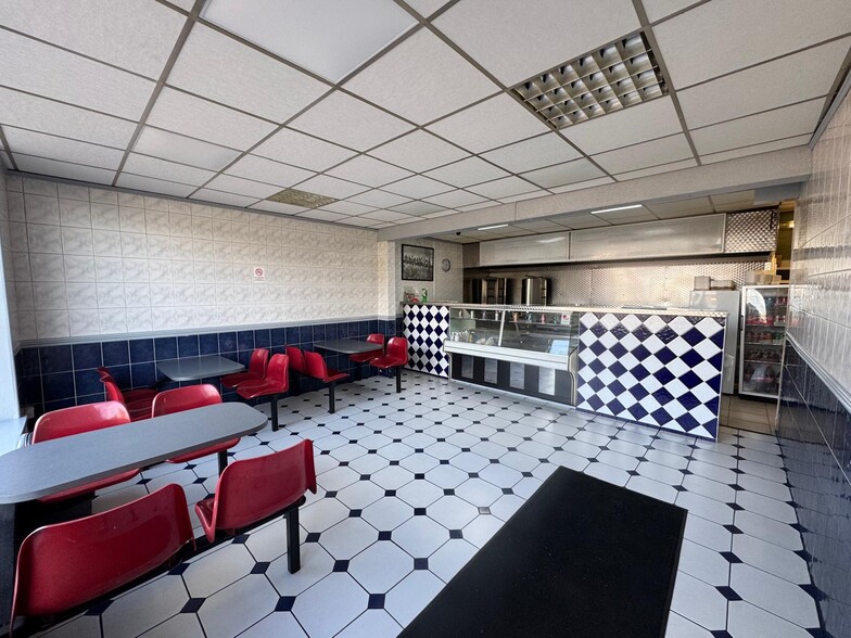 133 Luton Rd, Dunstable for sale - Building Photo - Image 2 of 7