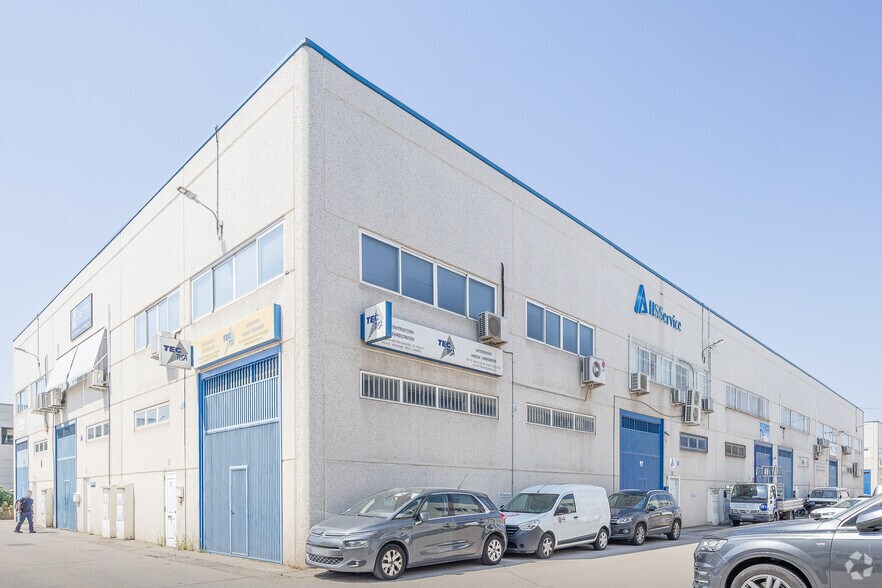 Industrial in Madrid, Madrid for sale - Primary Photo - Image 1 of 1