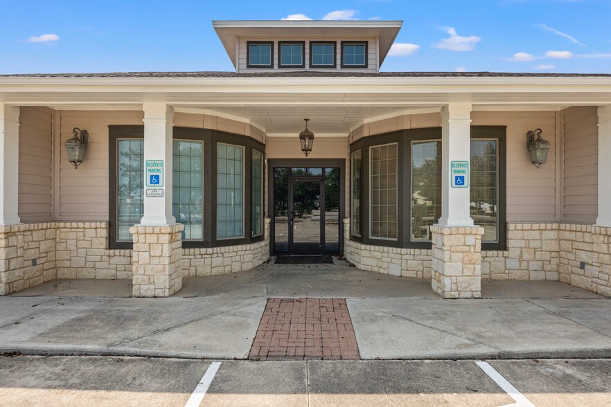 1921 Corporate Dr, San Marcos, TX for sale - Building Photo - Image 3 of 24