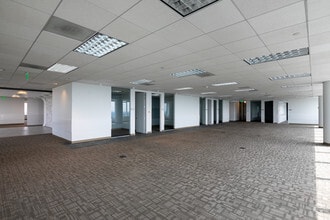 1001 Summit Blvd, Atlanta, GA for lease Building Photo- Image 2 of 4