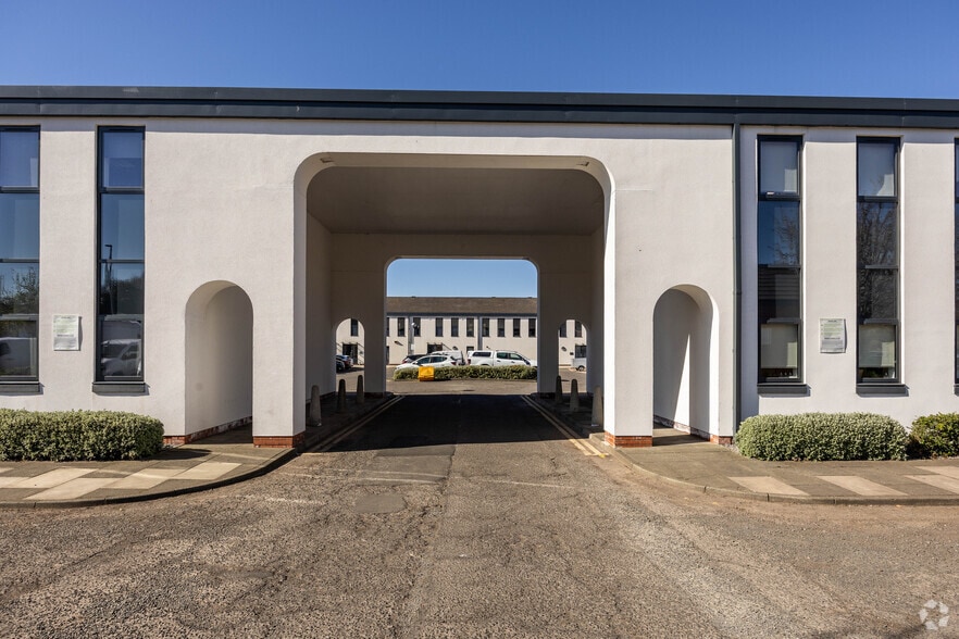 Kingsway, Gateshead for lease - Building Photo - Image 3 of 4