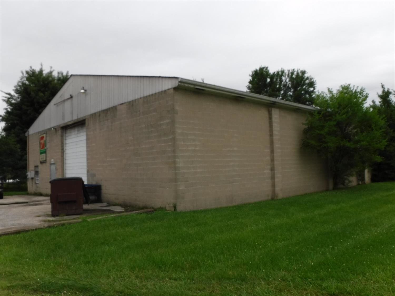 3943 US HWY 50, Fayetteville, OH for sale Primary Photo- Image 1 of 1