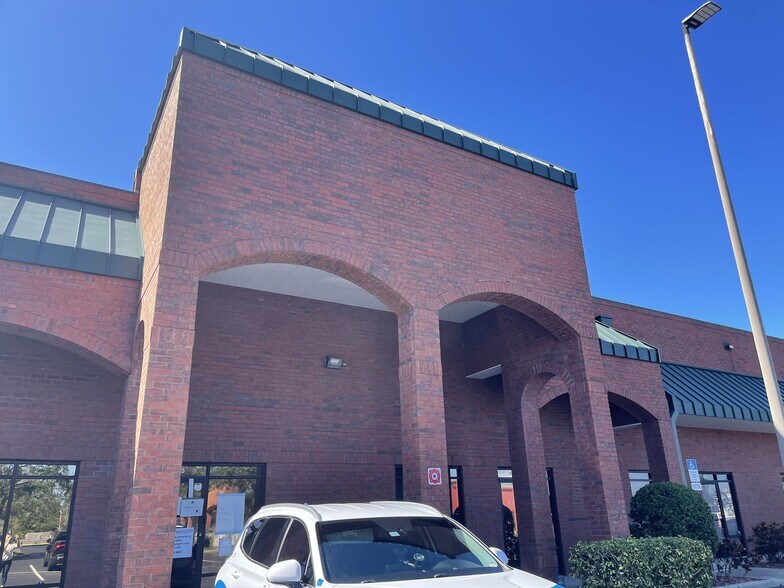 1440 N Nova Rd, Daytona Beach, FL 32117 200