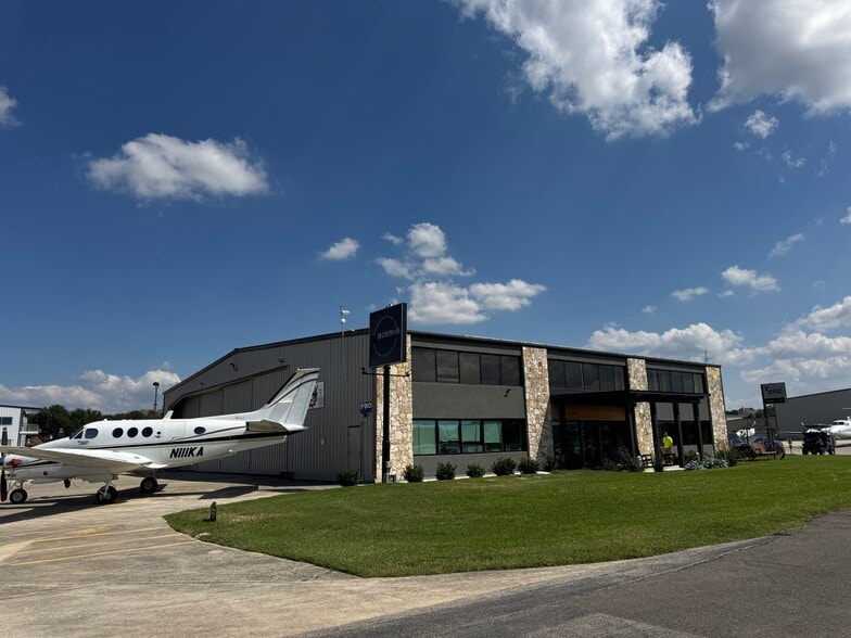 100 Boerne Stage, Boerne, TX for sale - Building Photo - Image 2 of 8