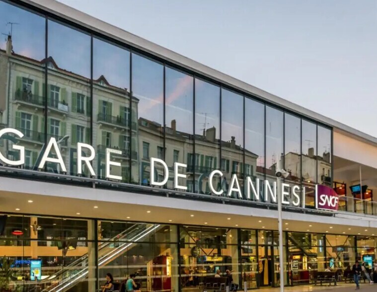 Retail in Cannes for lease - Building Photo - Image 1 of 1