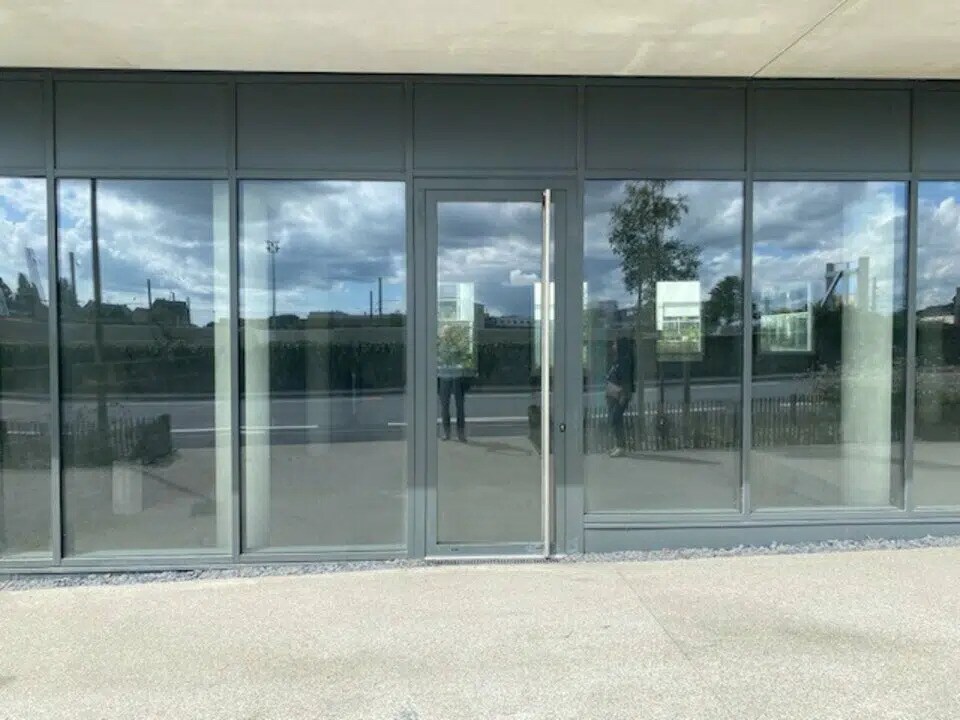 Office in Vannes for lease Building Photo- Image 1 of 4