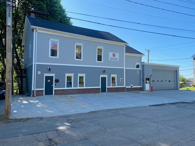 34 Commercial St, Cranston, RI for sale Primary Photo- Image 1 of 1