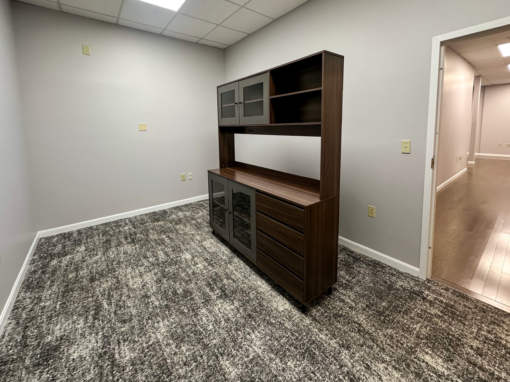 210 Pomeroy Ave, Meriden, CT for lease Interior Photo- Image 1 of 18