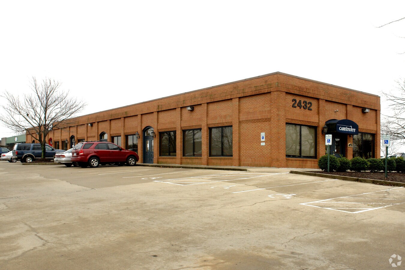 2432 Regency Rd, Lexington, KY 40503