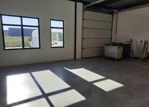 Industrial in Lieusaint for lease Interior Photo- Image 2 of 2