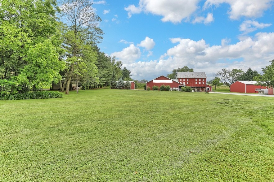 1295 Frederick Pike, Littlestown, PA 17340