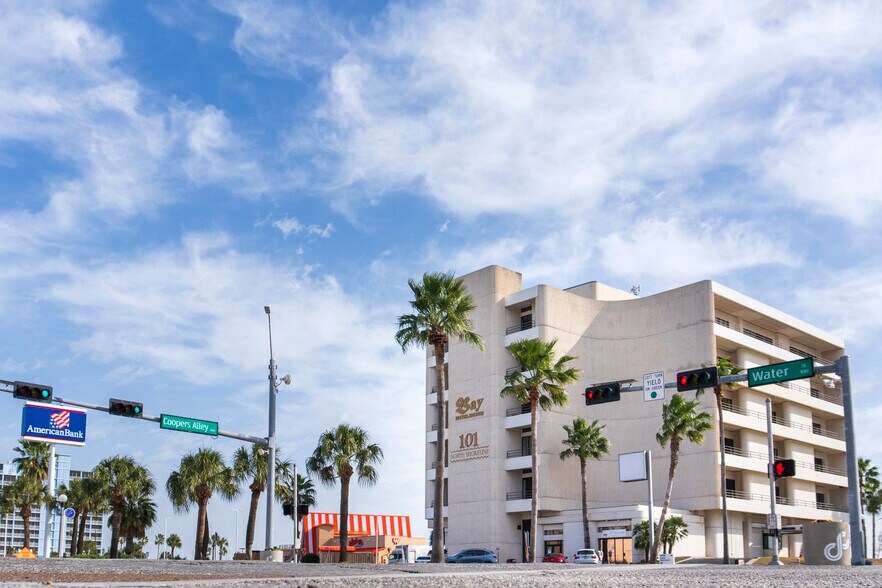 101 N Shoreline Blvd, Corpus Christi, TX for lease - Building Photo - Image 1 of 4