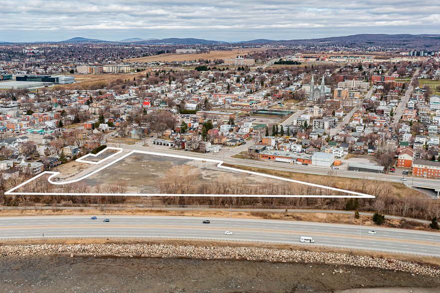 3216-3360 Boul Sainte-Anne, Québec, QC for sale - Aerial - Image 1 of 1