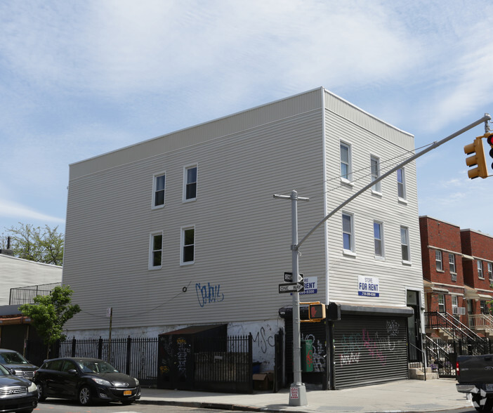 447 Central Ave, Brooklyn, NY for sale - Primary Photo - Image 1 of 1