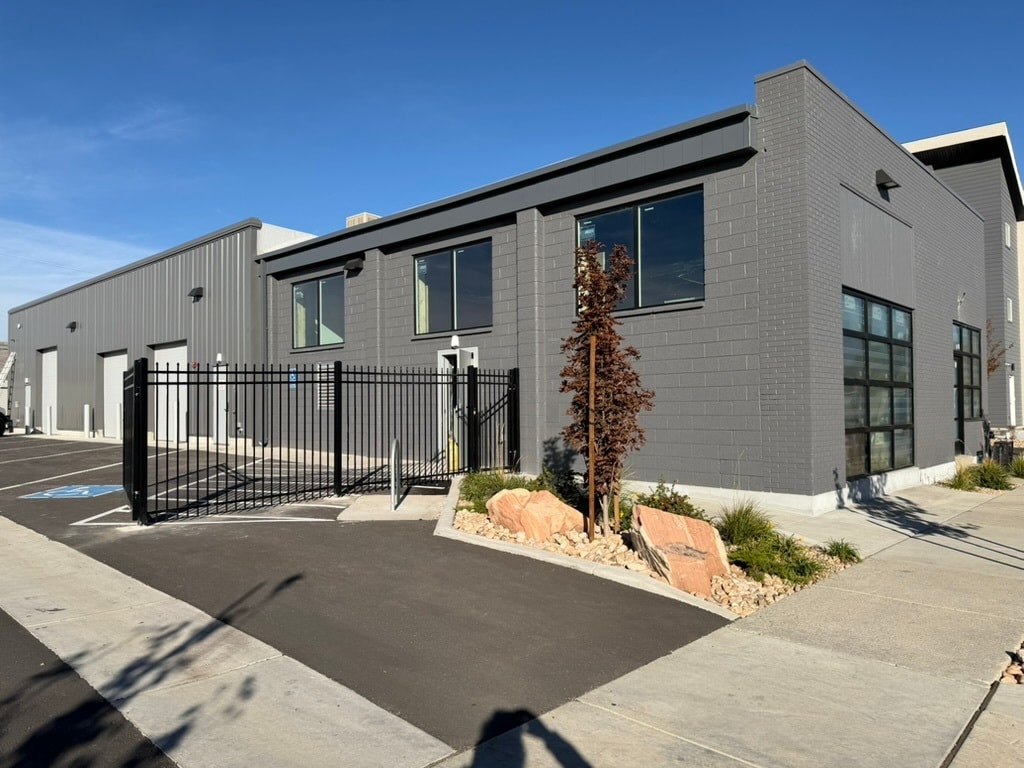 250 W Paxton Ave, Salt Lake City, UT for lease Interior Photo- Image 1 of 6