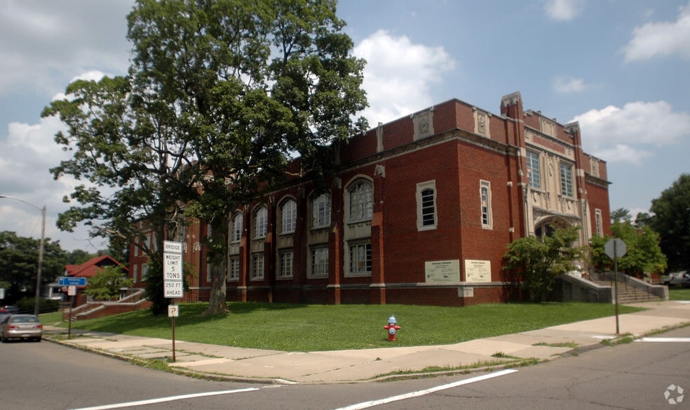 847 N Main St, Meadville, PA for lease - Building Photo - Image 2 of 11