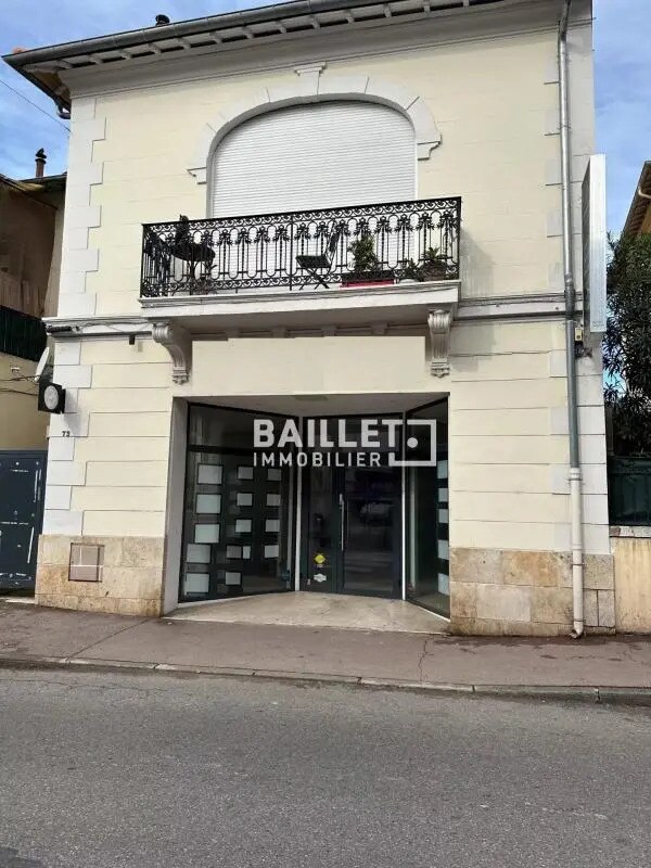 Retail in Cagnes-sur-Mer for lease Building Photo- Image 1 of 17