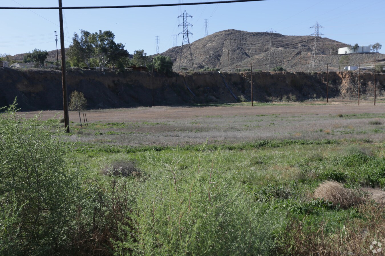 La Cadena, Colton, CA 92313