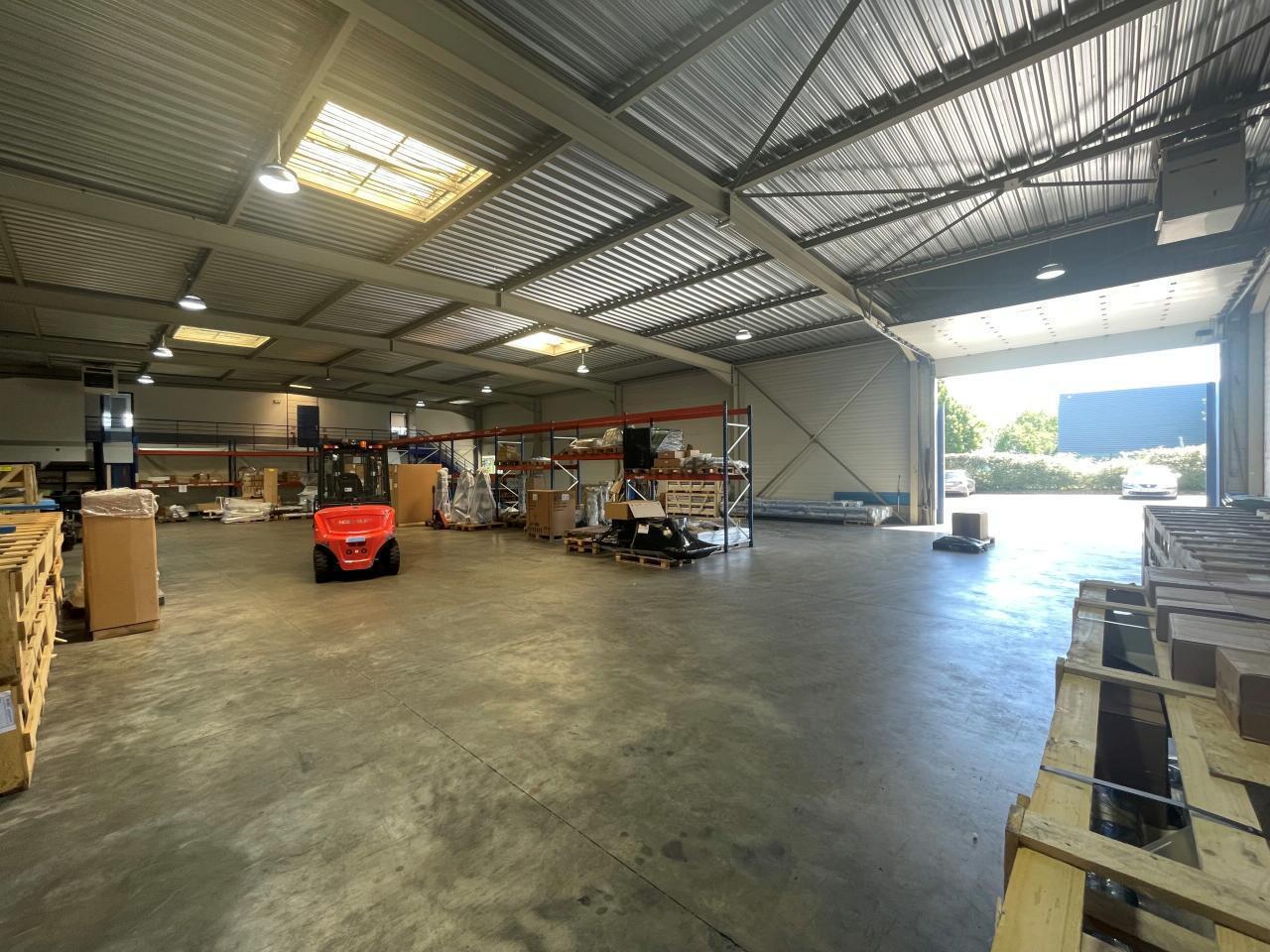 Flex in Houdan for sale Interior Photo- Image 1 of 6
