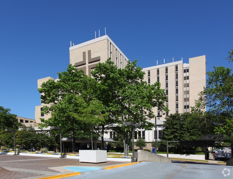 800 Montclair Rd, Birmingham, AL for sale - Primary Photo - Image 1 of 1