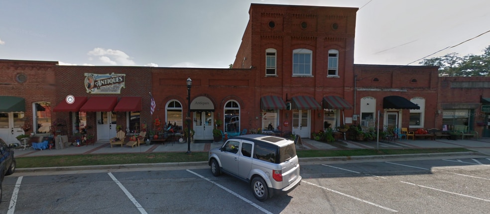 20 Spring Rd, Molena, GA for sale - Primary Photo - Image 1 of 65
