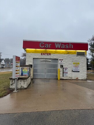 More details for 376 Bannerman Ave, Redgranite, WI - Specialty for Sale