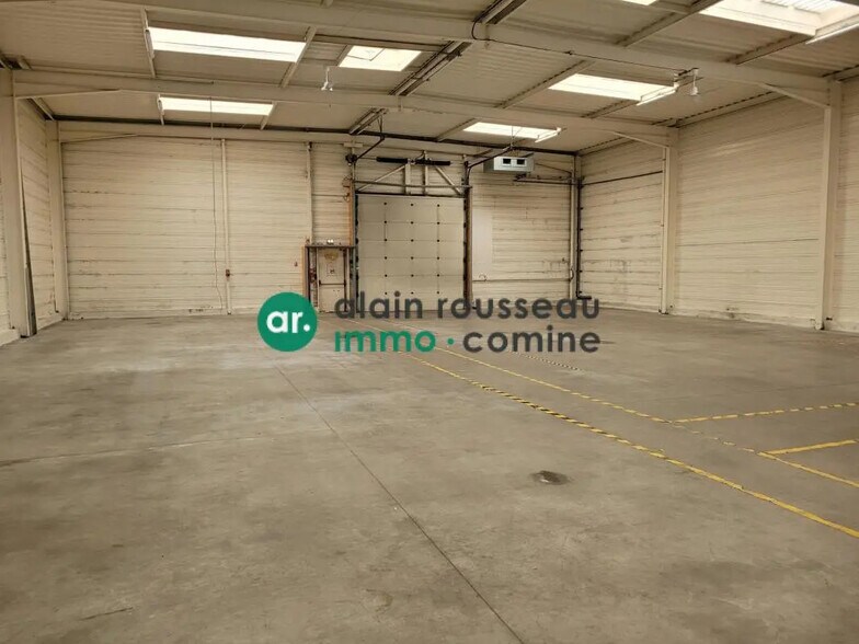 Flex in La Chapelle-sur-Erdre for lease - Interior Photo - Image 3 of 9