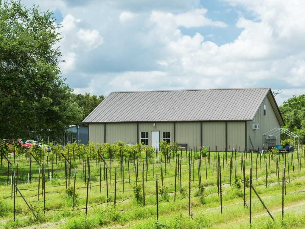 5521 E State Highway 71, La Grange, TX for sale Primary Photo- Image 1 of 1