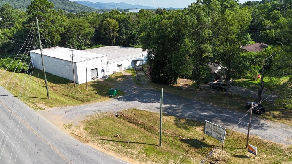 360 Carbondale Rd SW, Dalton, GA for lease - Building Photo - Image 3 of 25