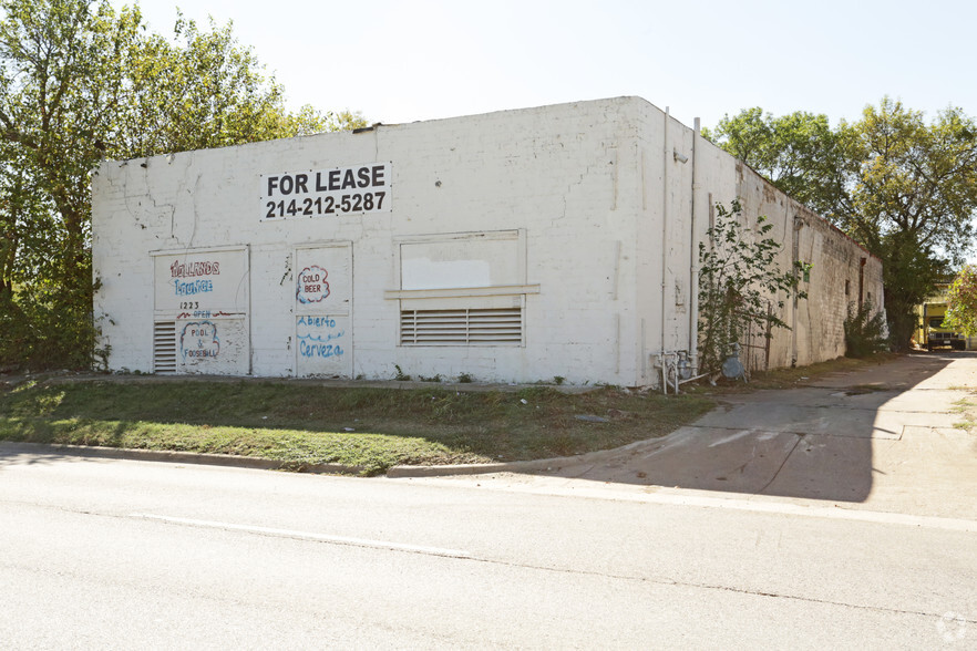 1223 S Industrial Blvd, Dallas, TX for lease - Primary Photo - Image 1 of 4