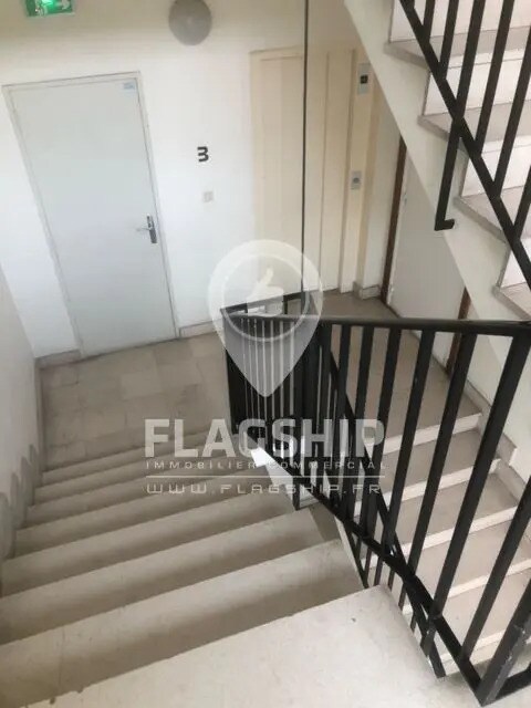 Office in Boulogne-Billancourt for lease Building Photo- Image 1 of 7