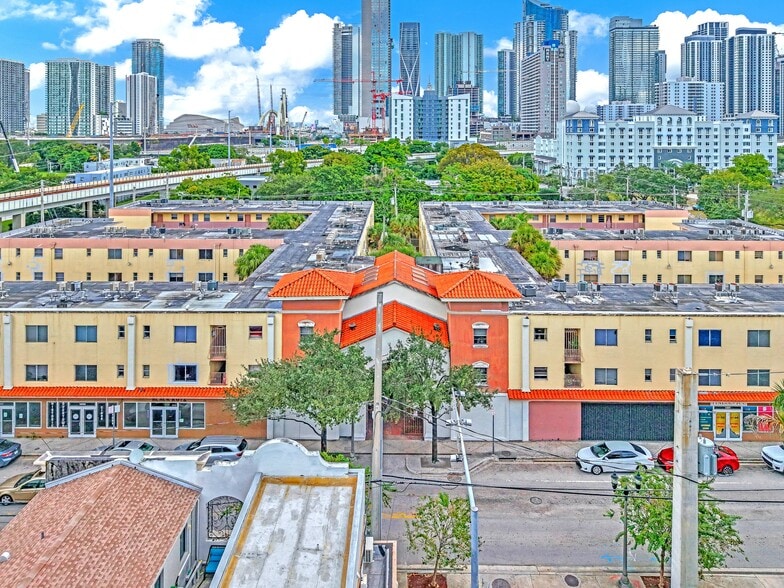 268 NW 11th St, Miami, FL for sale - Building Photo - Image 2 of 6