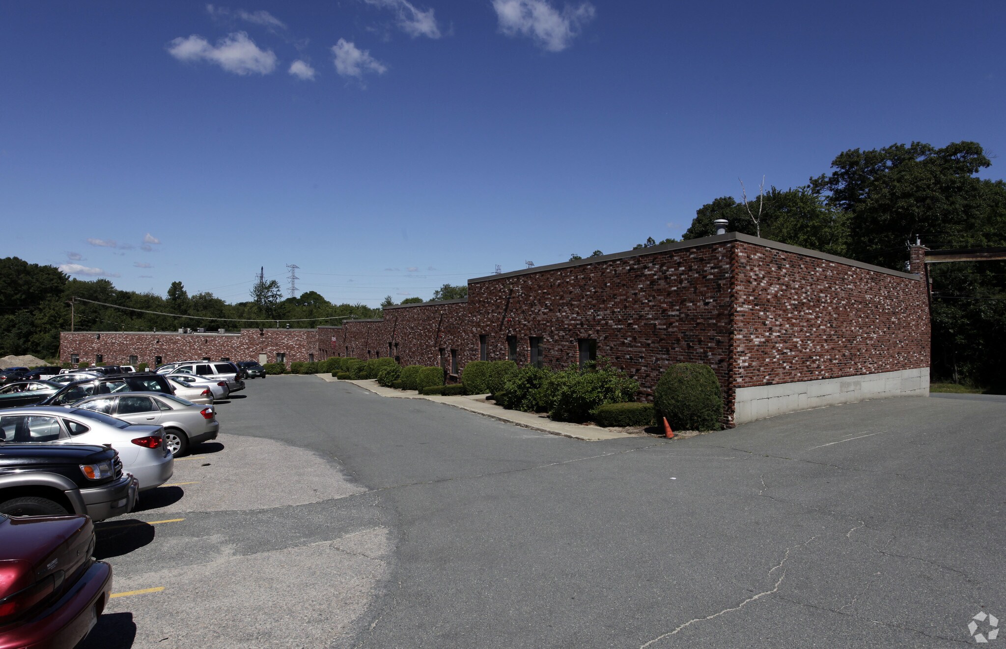 290-312 Tosca Dr, Stoughton, MA for sale Primary Photo- Image 1 of 1