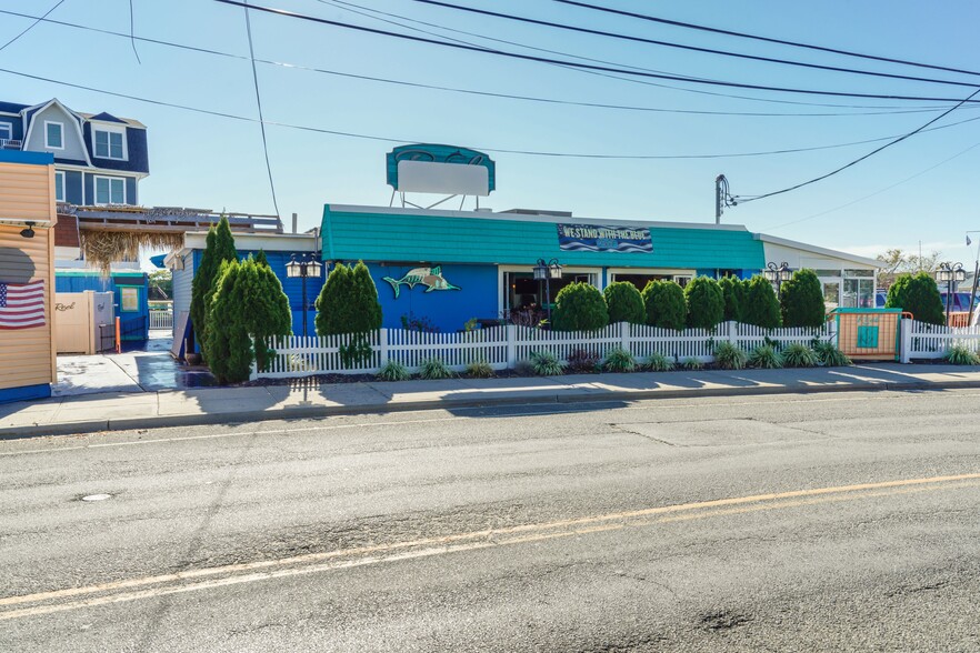 1 Main St, East Rockaway, NY for sale - Building Photo - Image 1 of 1