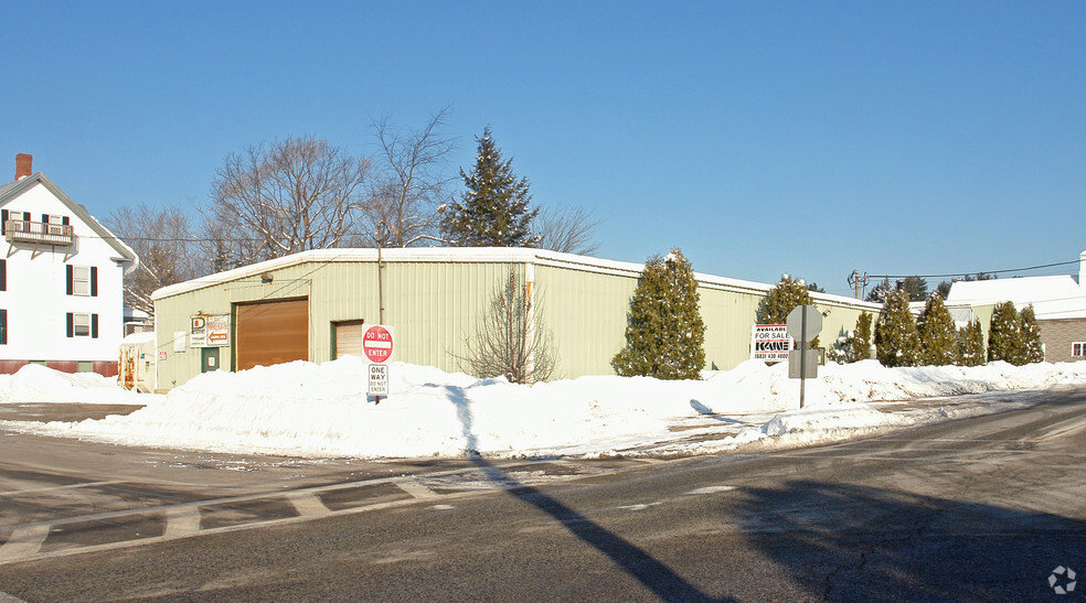 35 Sullivan St, Berwick, ME for lease - Primary Photo - Image 1 of 5