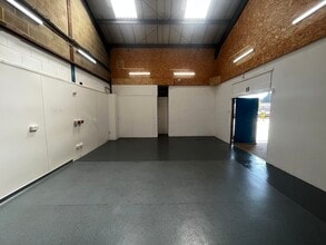 Ditchling Cmn, Hassocks for lease Building Photo- Image 2 of 9