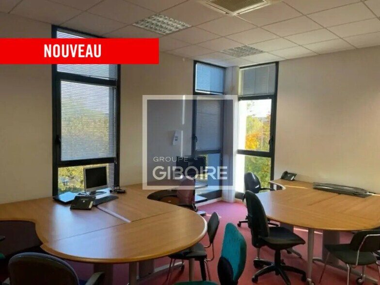 Office in Rennes for lease - Interior Photo - Image 3 of 7