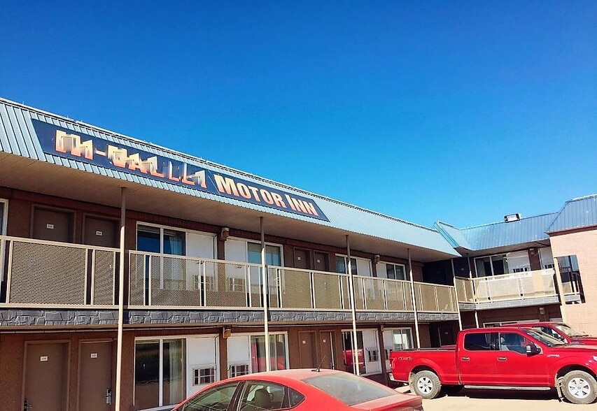 4001 Highway St, Valleyview, AB for sale - Building Photo - Image 2 of 11