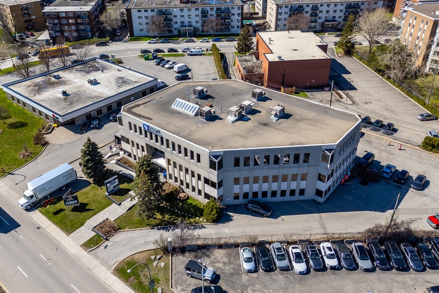 5929 Rte Transcanadienne, Montréal, QC for lease - Building Photo - Image 2 of 17