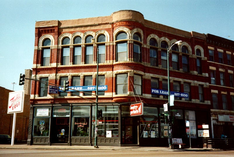 1105 W Chicago Ave, Chicago, IL for lease - Building Photo - Image 2 of 36