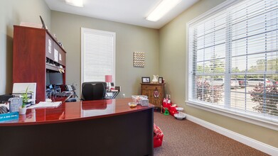 306 E 19th St, Panama City, FL for lease Interior Photo- Image 1 of 4