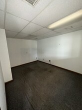 109-121 E Plaza DR, Mulvane, KS for lease Interior Photo- Image 2 of 3