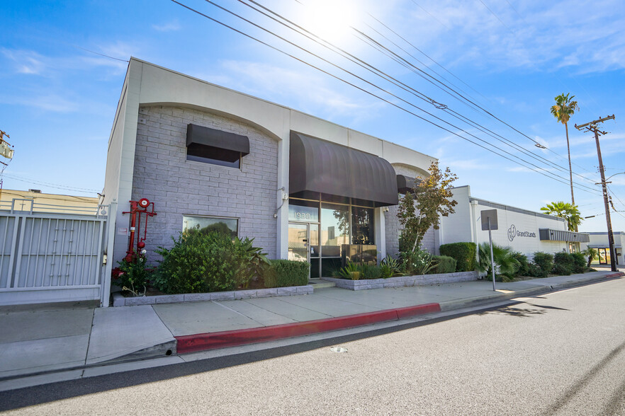 1938 S Myrtle Ave, Monrovia, CA for sale - Building Photo - Image 3 of 17